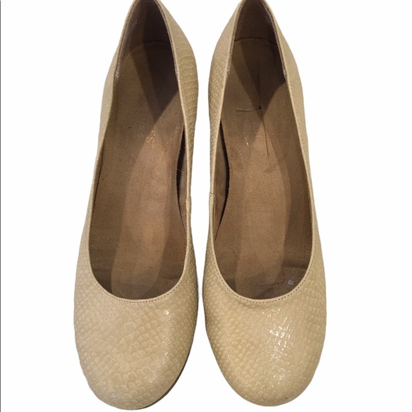 Aerosoles wise guy pumps size 9 EUC - Picture 3 of 6